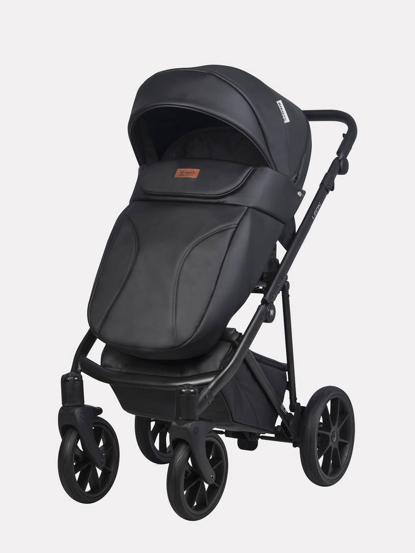 Коляска 2 в 1 Riko Basic Leon 04 Black