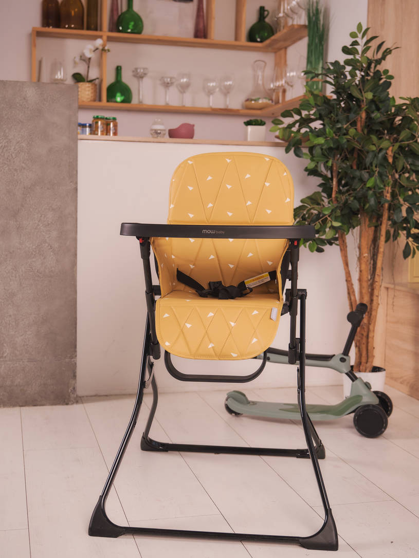 Стульчик для кормления Mowbaby Bravo Desert Beige