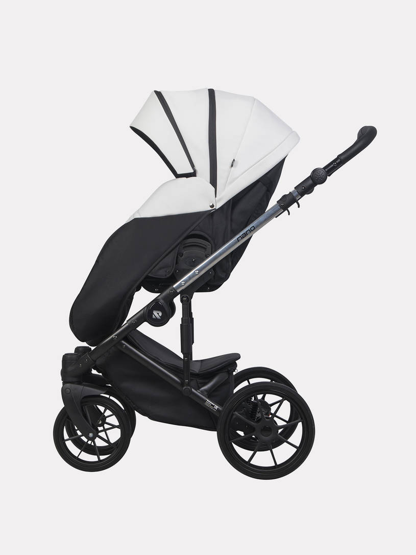 Коляска 2 в 1 Riko Nano Thermo 02 White