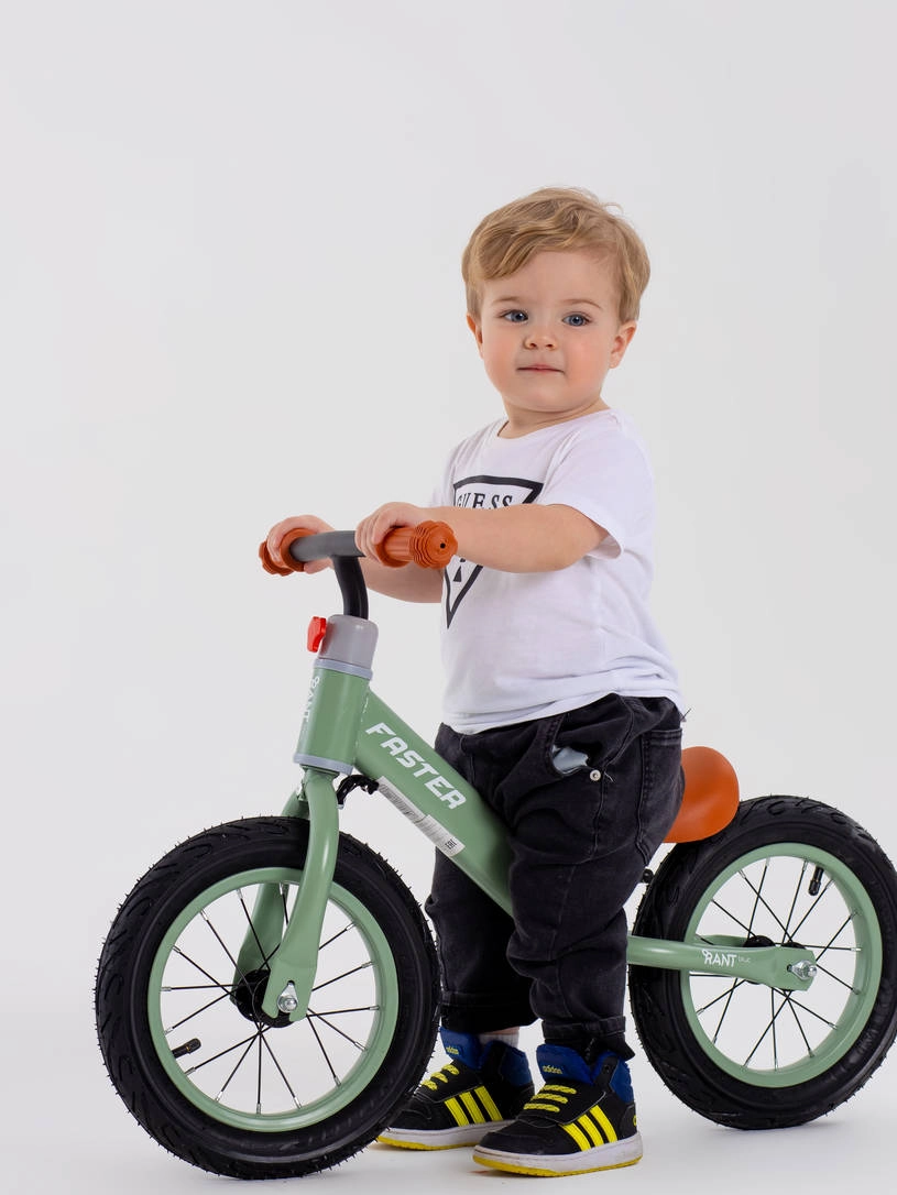 Беговел Rant Basic Faster Green