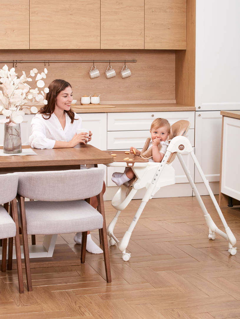 Стульчик для кормления Mowbaby Honey Beige