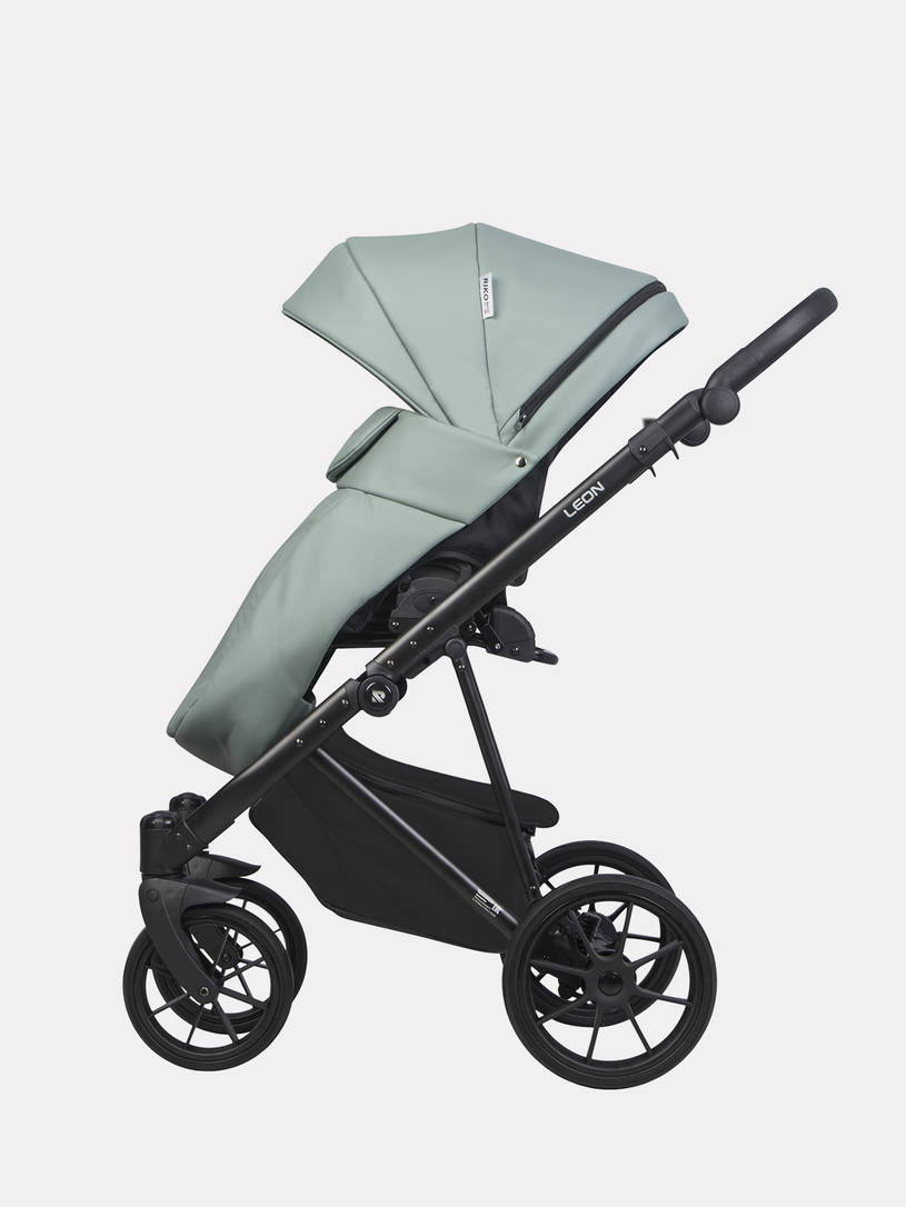 Коляска 2 в 1 Riko Basic Leon 01 Green