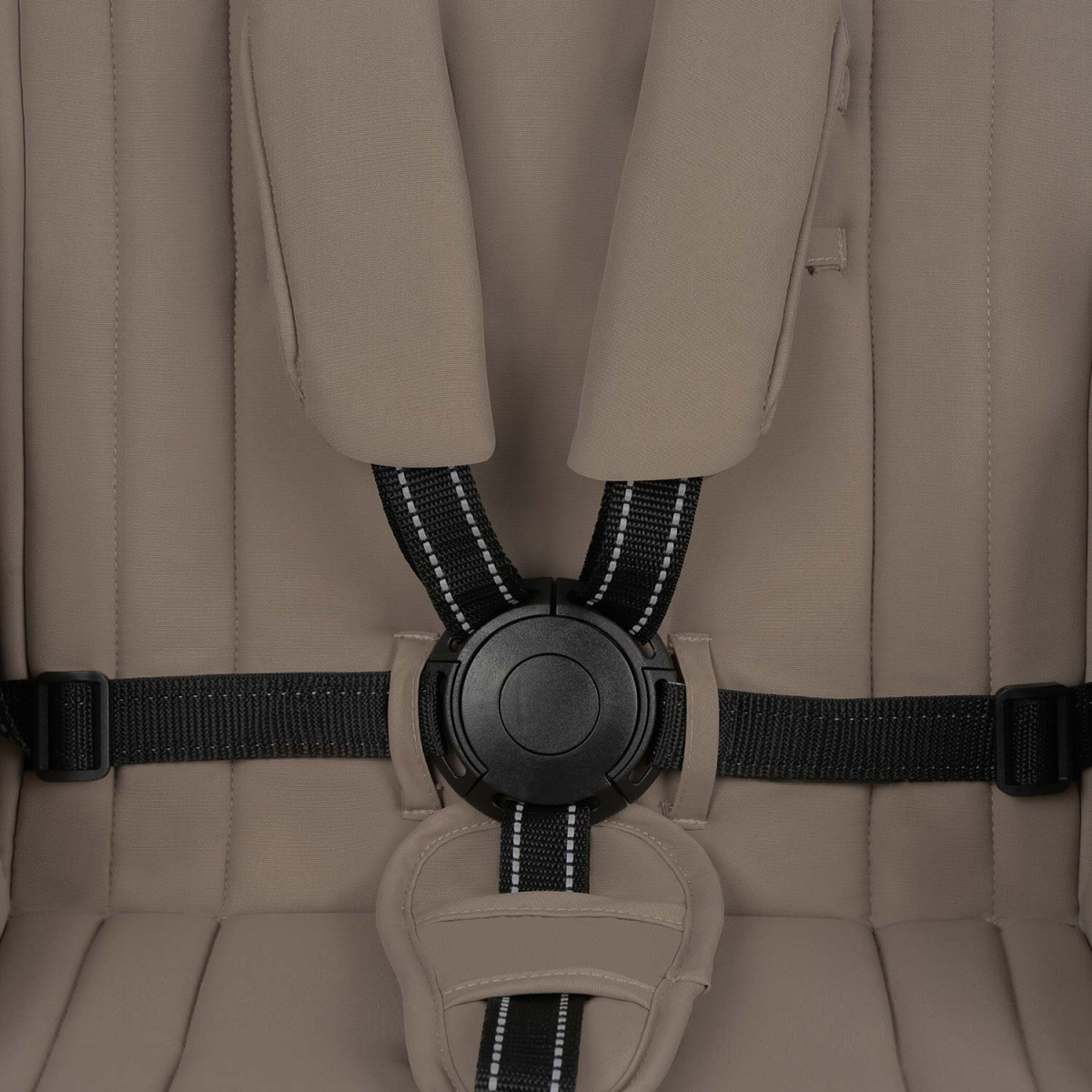 Коляска прогулочная Indigo VOLT бежевый